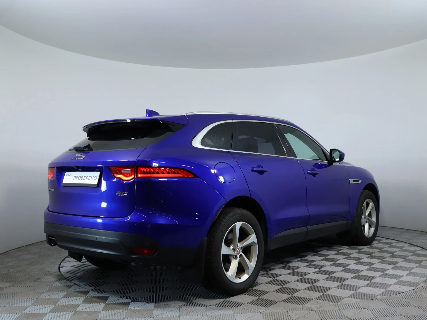 Jaguar F-PACE, 2018
