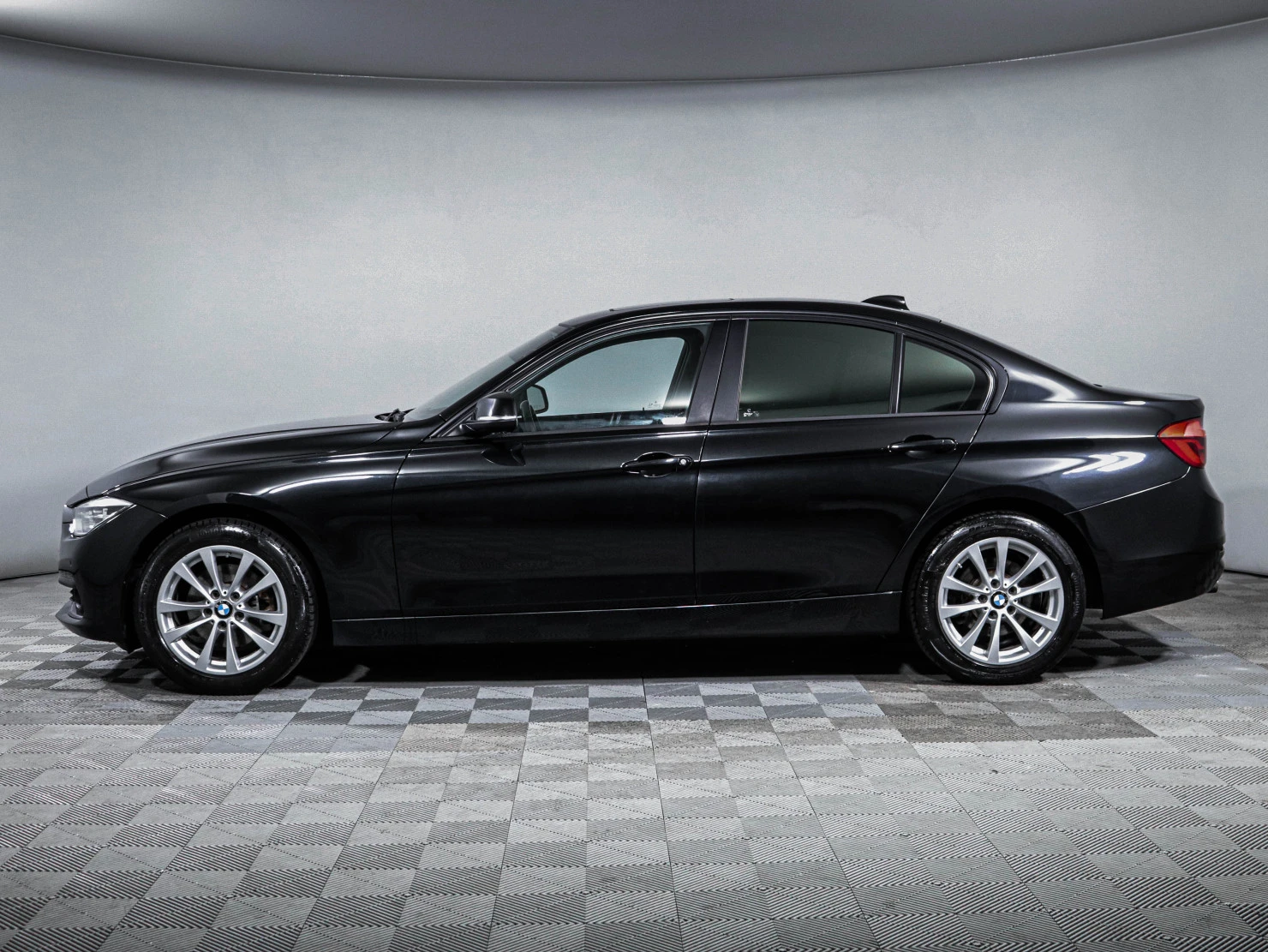 BMW 3 серии, 2017