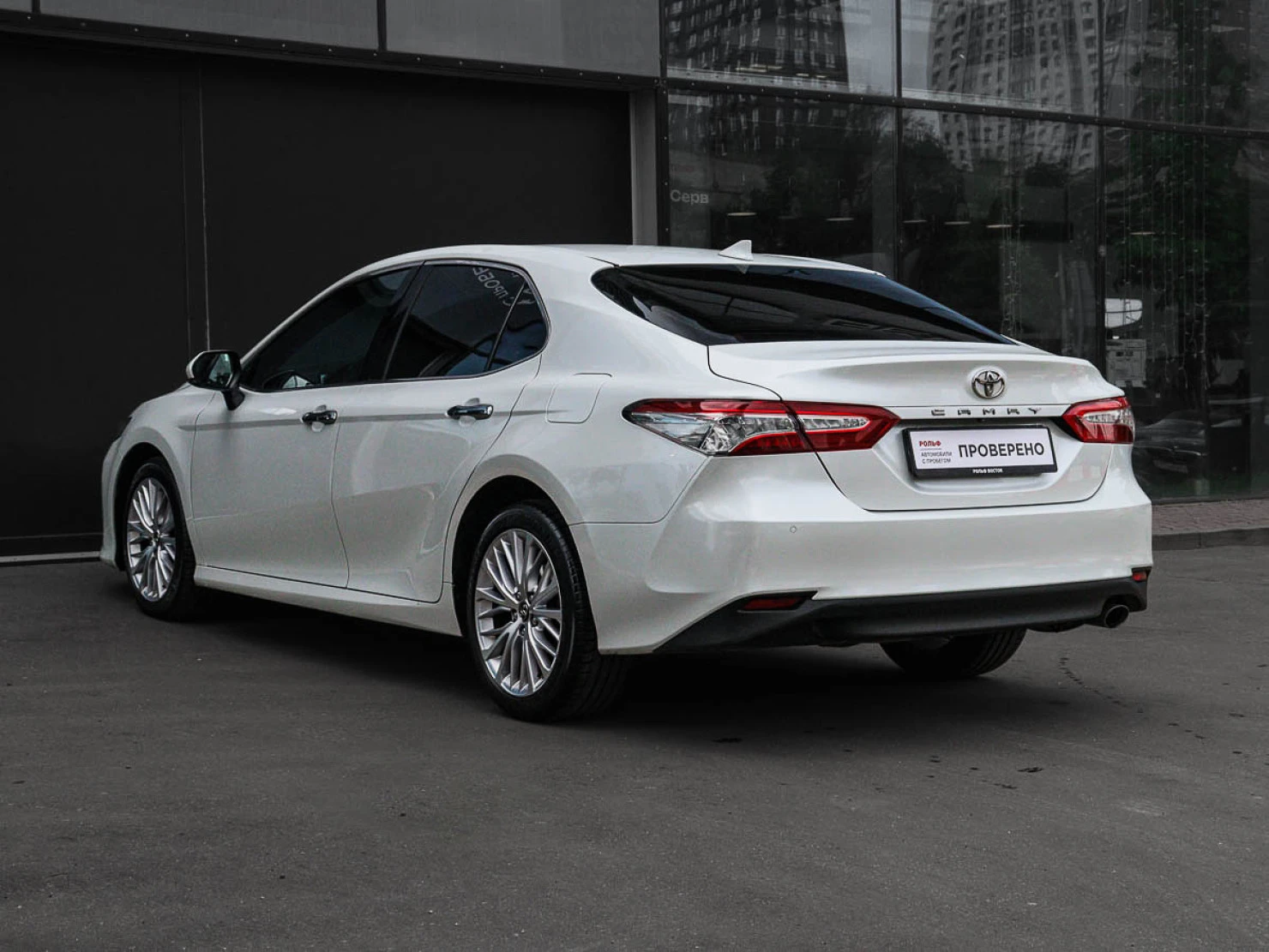 Toyota Camry, 2019