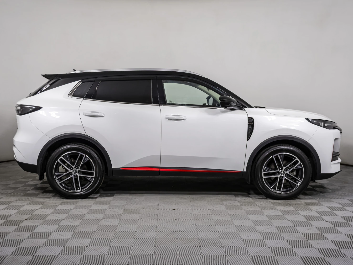 Changan UNI-S, 2024