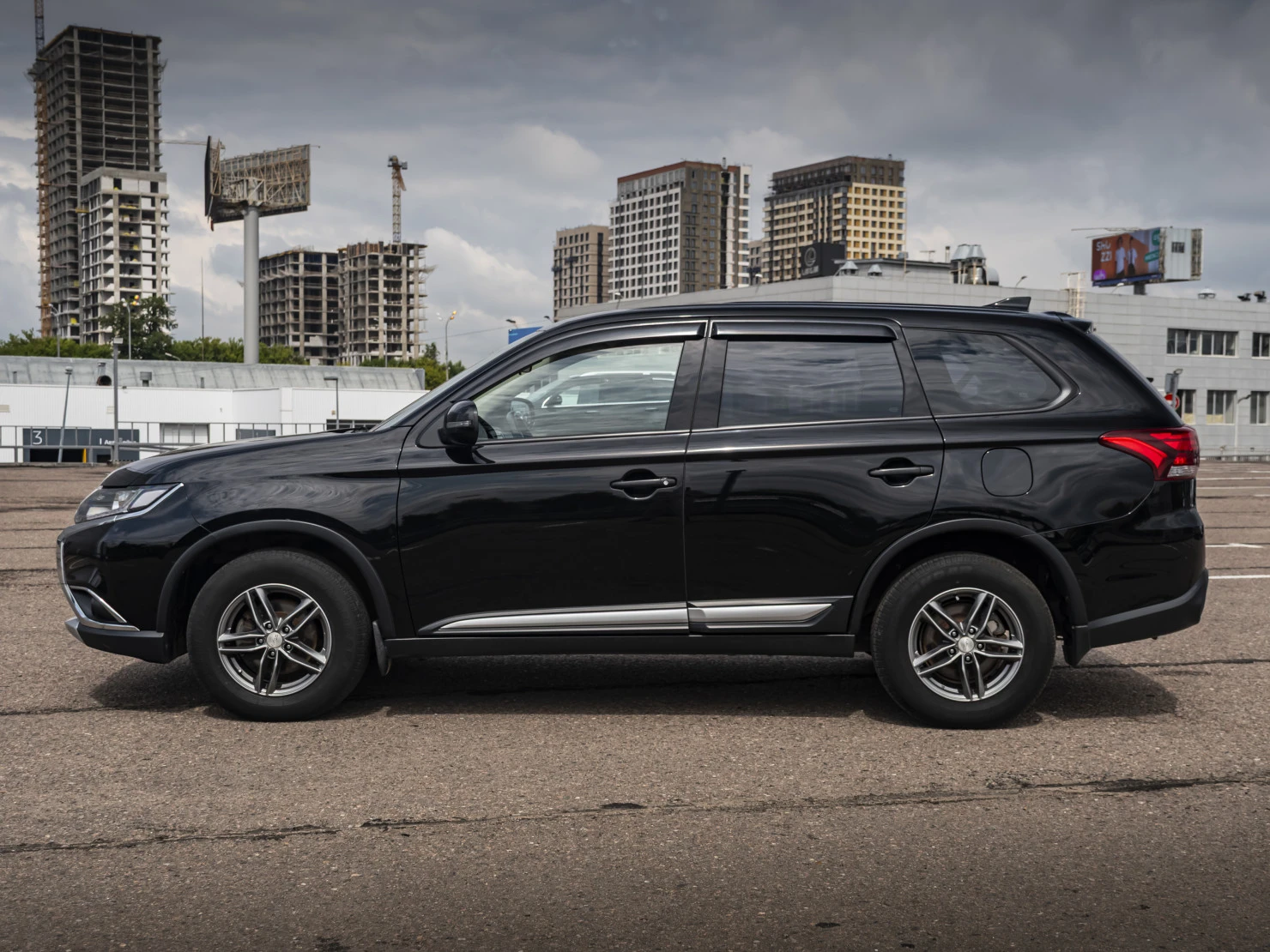 Mitsubishi OUTLANDER, 2018