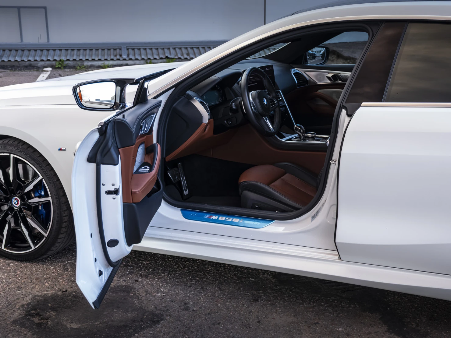 BMW 8 серии, 2022