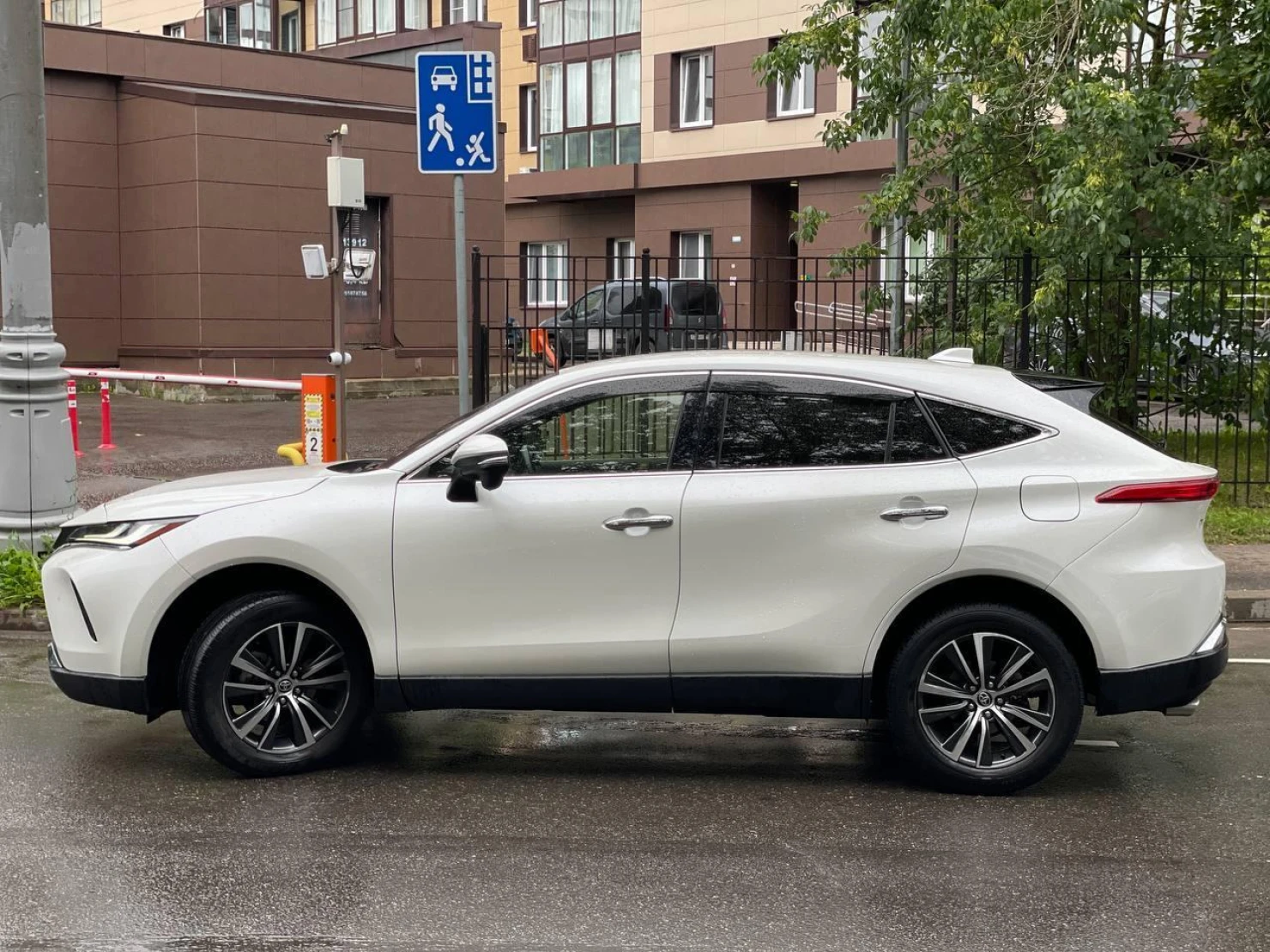 Toyota Harrier, 2020