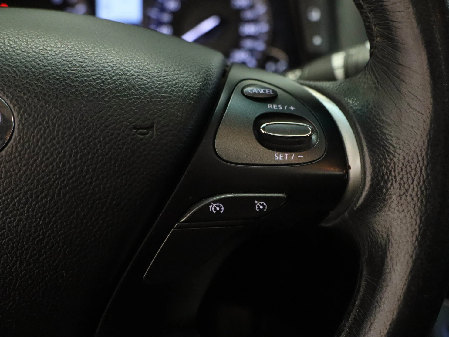 Infiniti Q70, 2014
