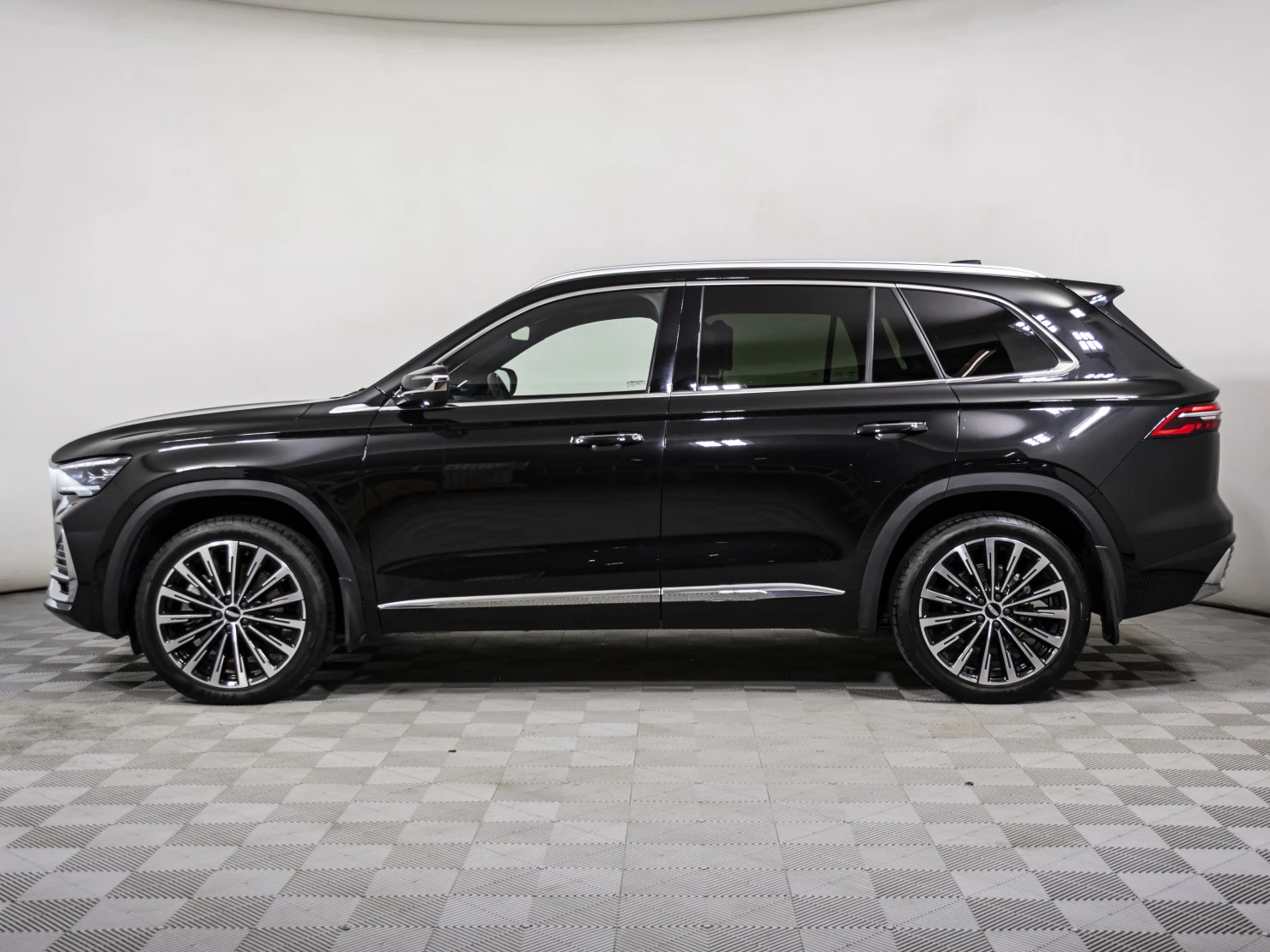 Geely Monjaro, 2025
