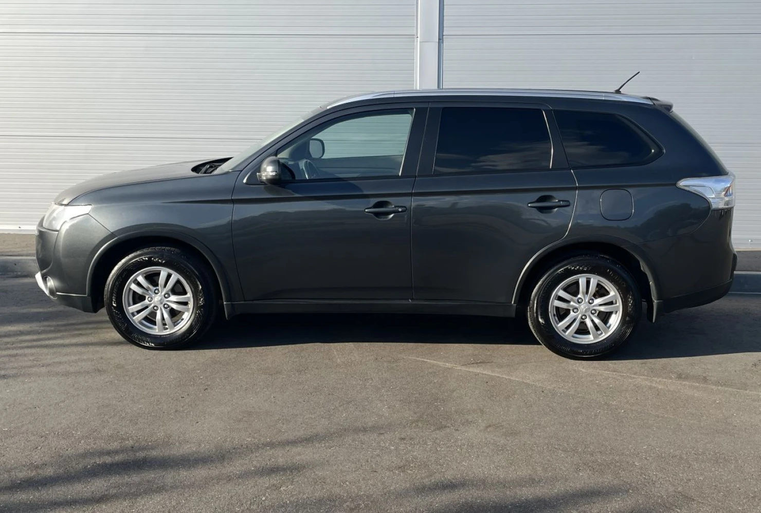 Mitsubishi OUTLANDER, 2014