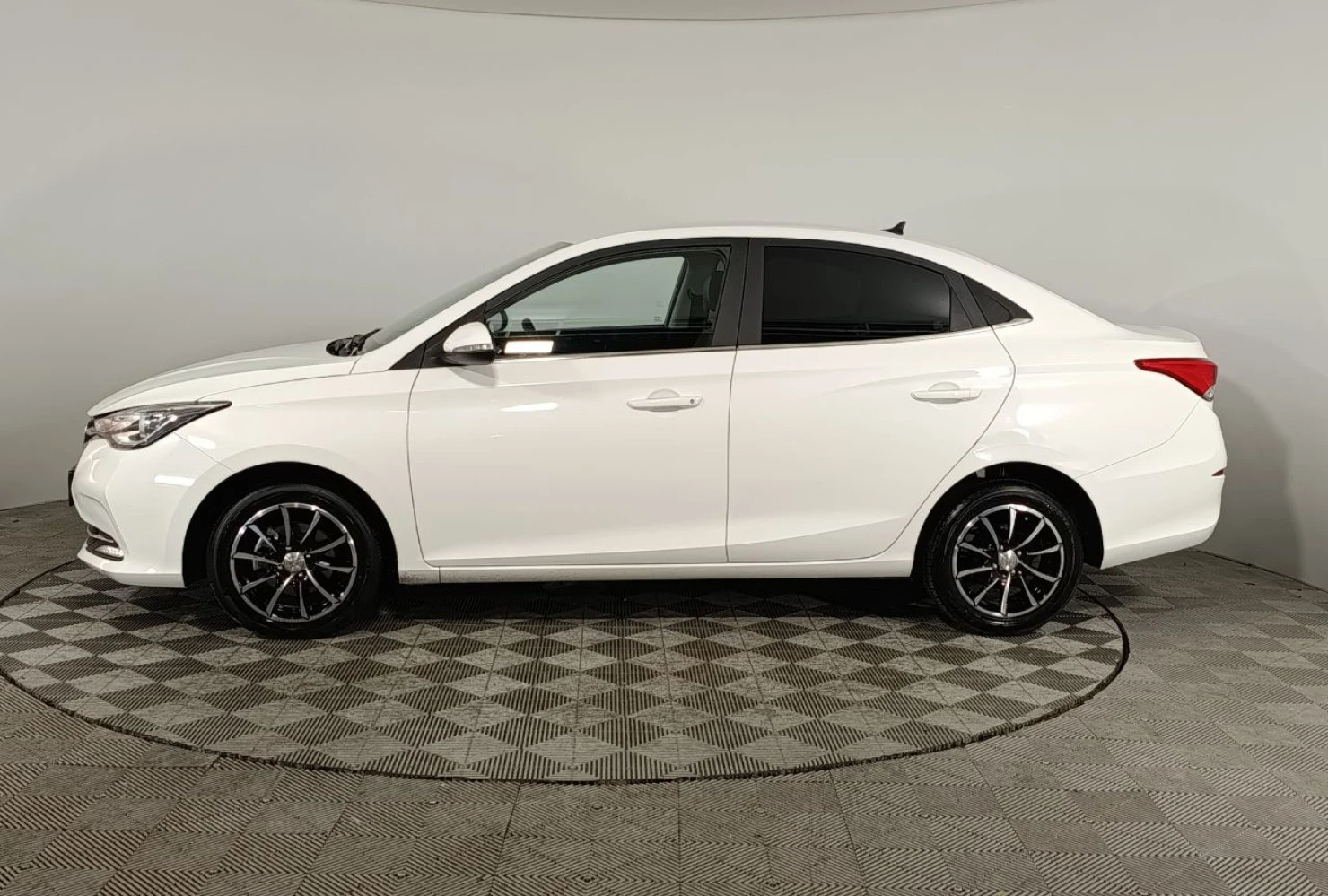 Changan Alsvin, 2023