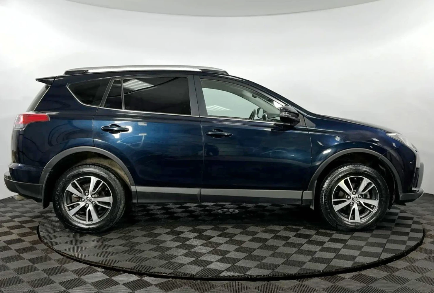 Toyota RAV4, 2019