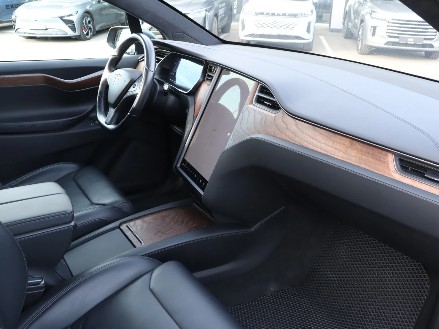 Tesla Model X, 2018