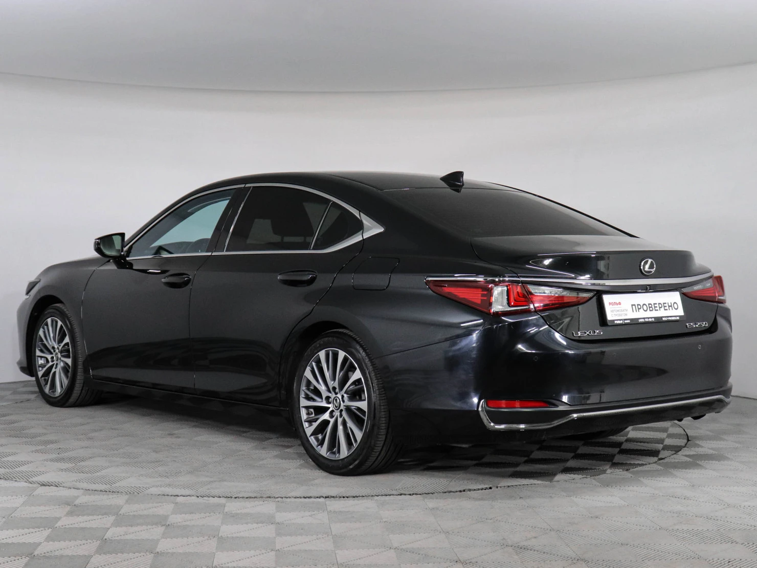 Lexus ES, 2019
