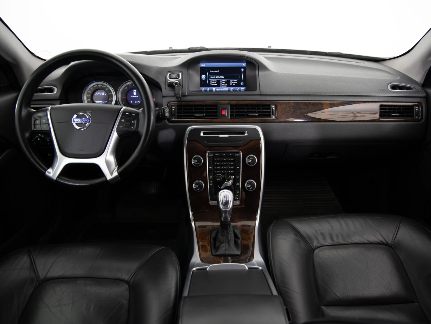 Volvo XC70, 2012