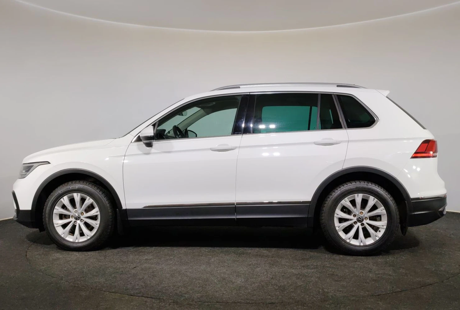 Volkswagen Tiguan, 2020