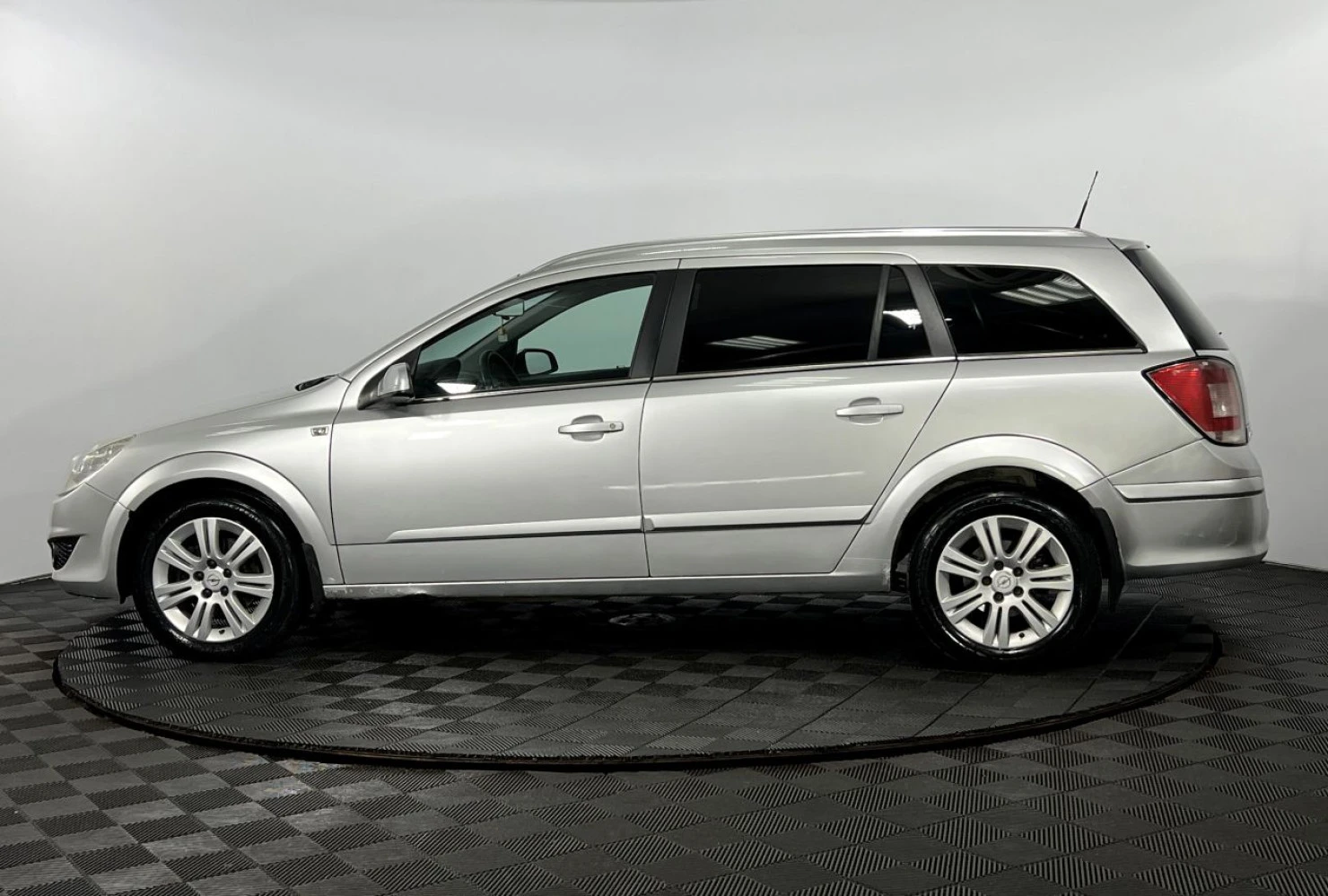 Opel Astra, 2008
