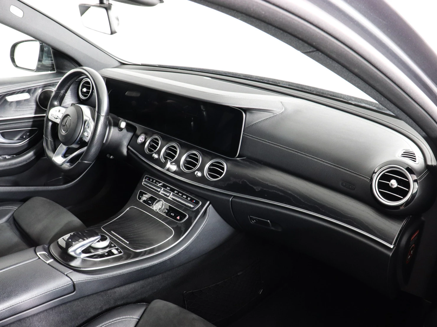 Mercedes-Benz E-Класс, 2019