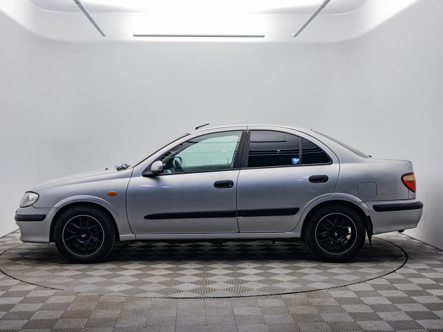 Nissan Almera, 2002
