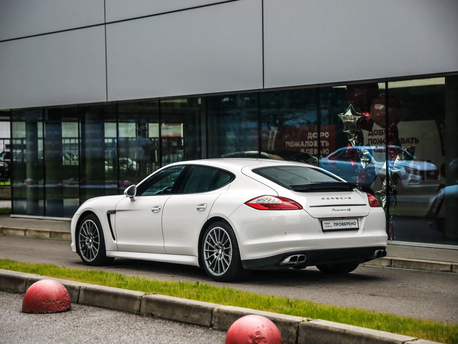 Porsche Panamera, 2011
