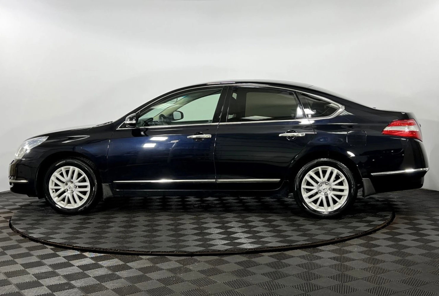 Nissan Teana, 2011