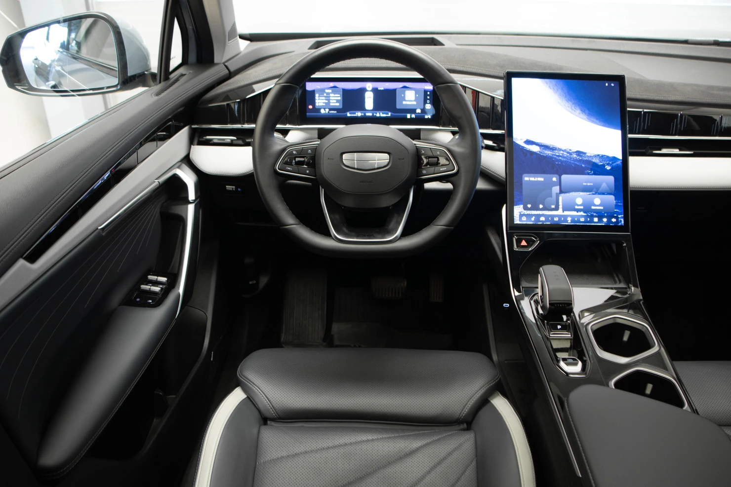 Geely Atlas, 2024