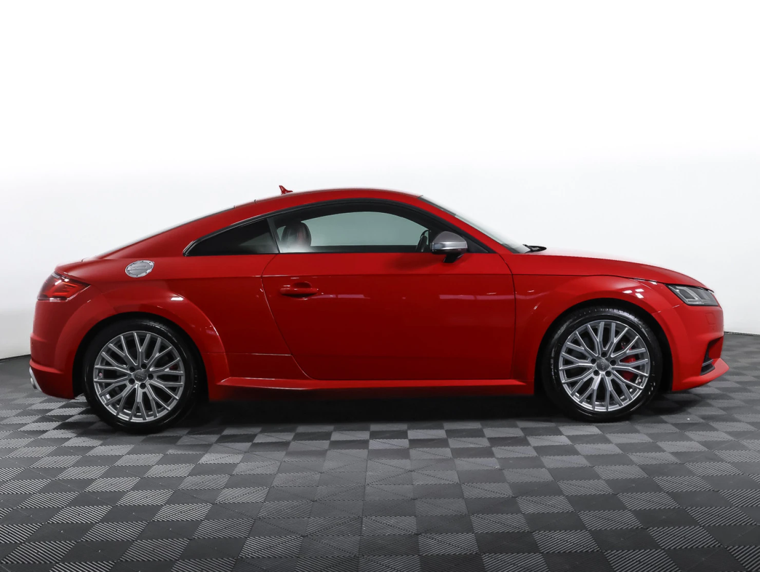 Audi TTS, 2015