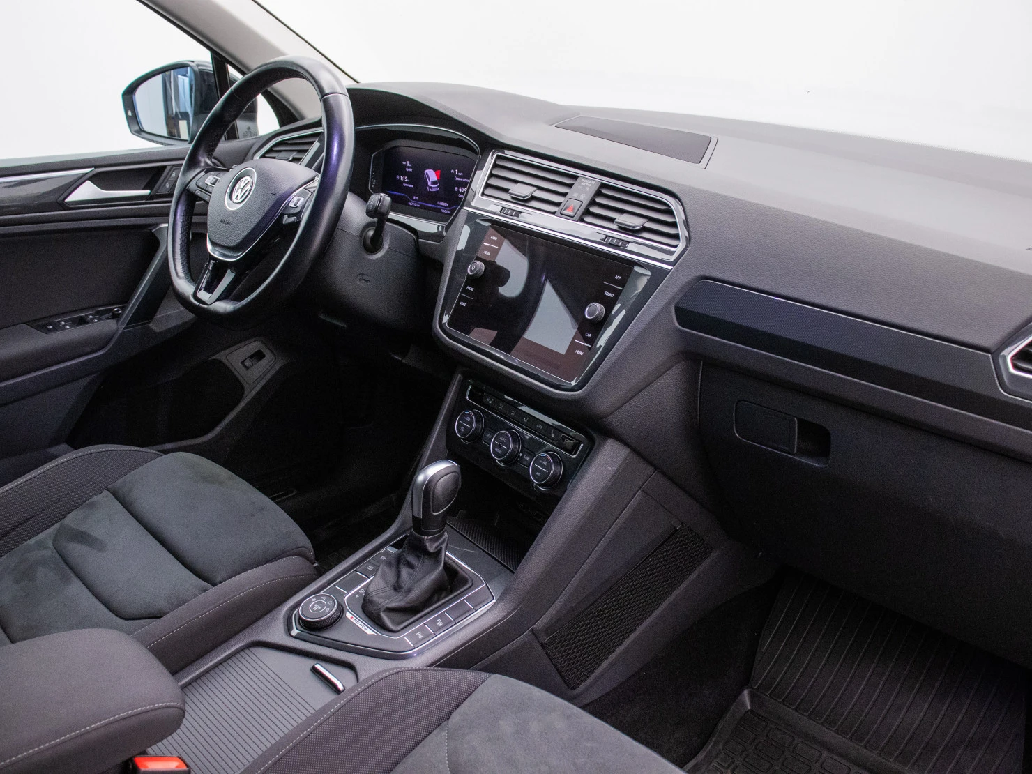 Volkswagen Tiguan, 2020