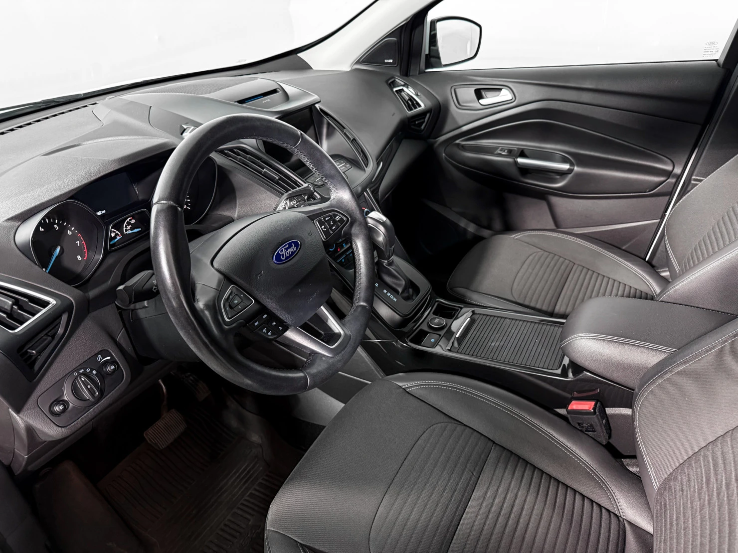 Ford KUGA, 2018