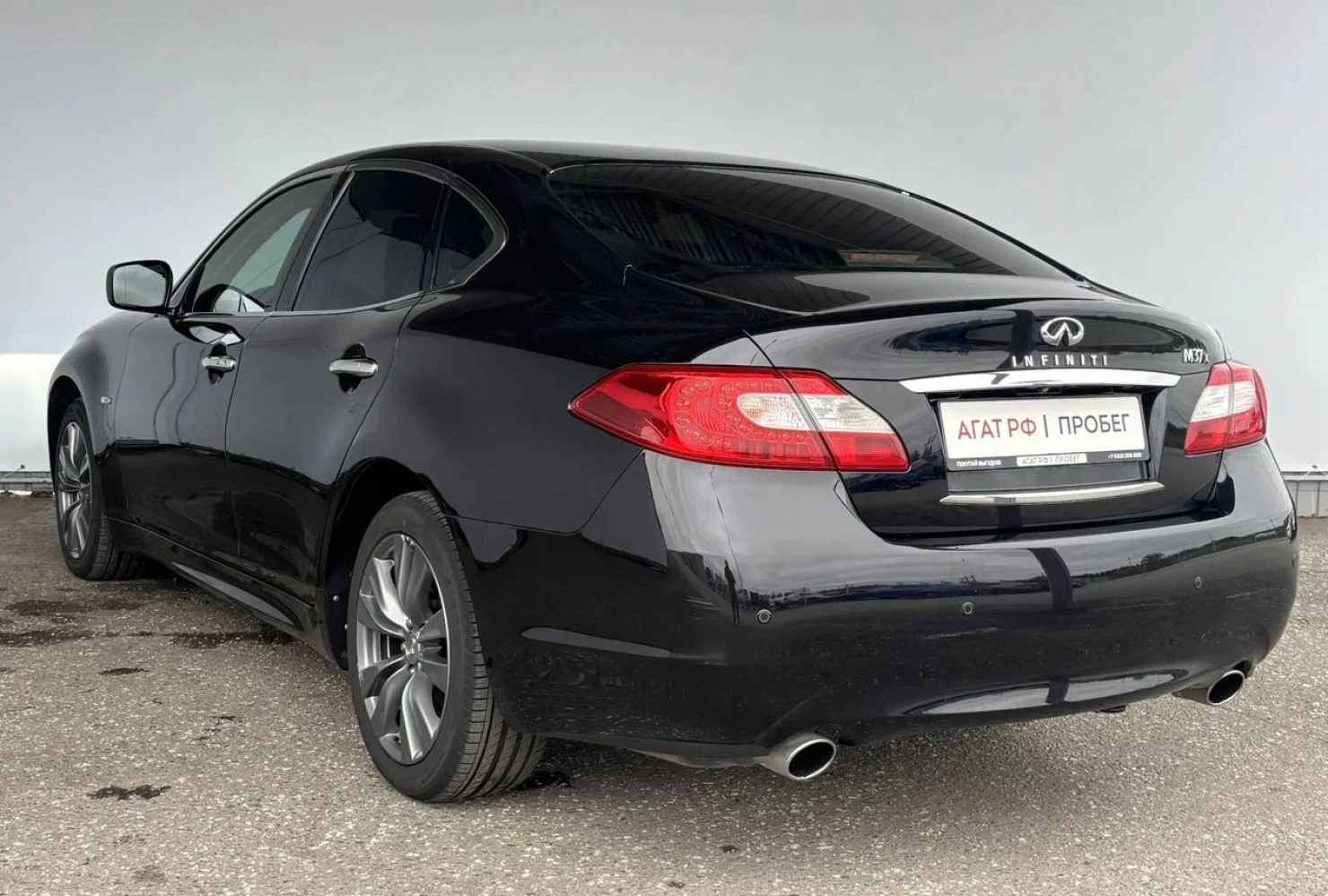 Infiniti M, 2012