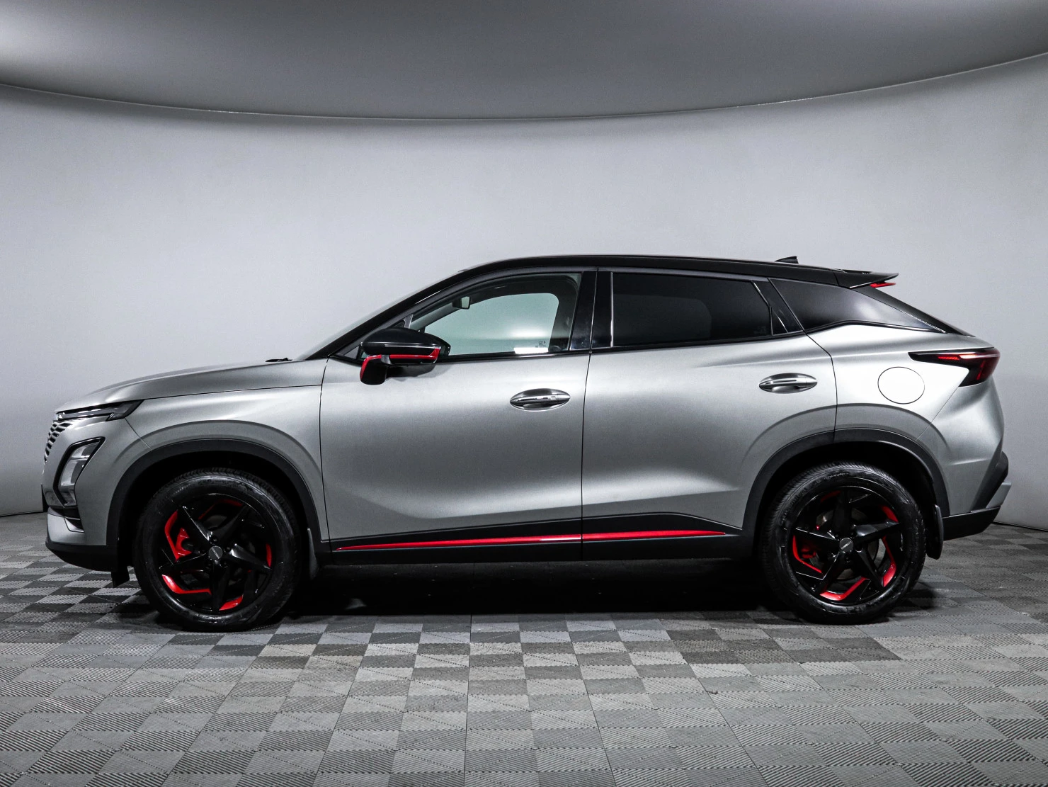 OMODA C5, 2023