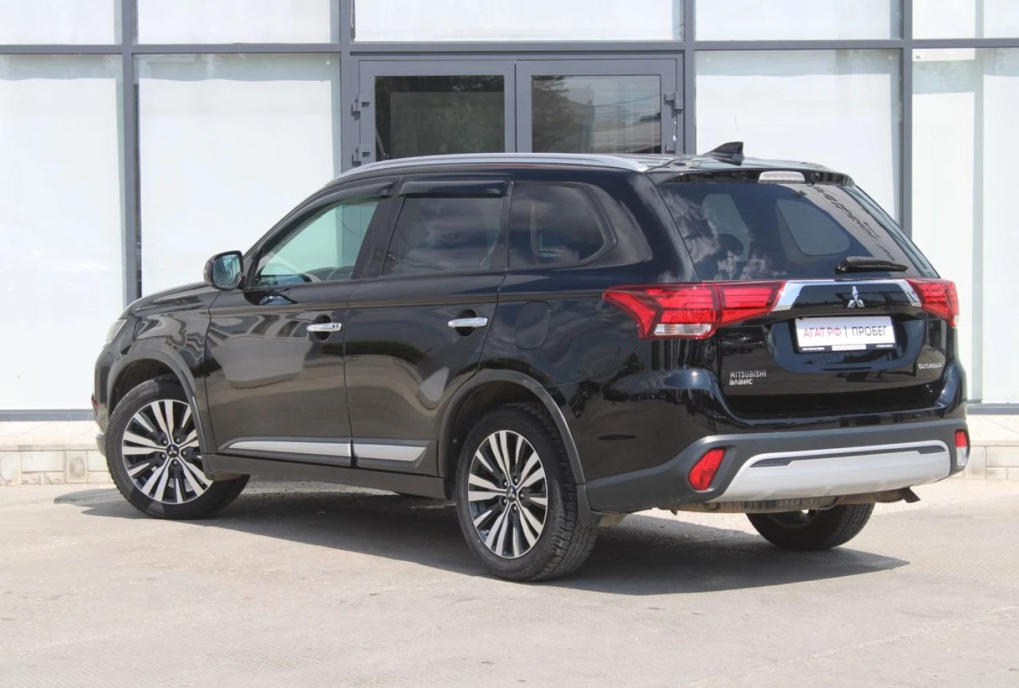 Mitsubishi OUTLANDER, 2019