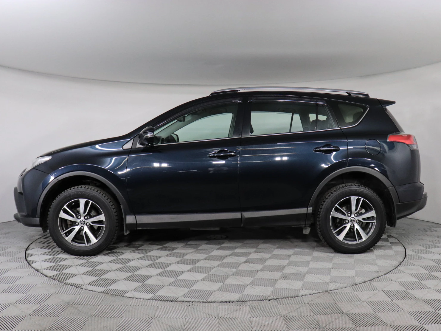 Toyota RAV4, 2016