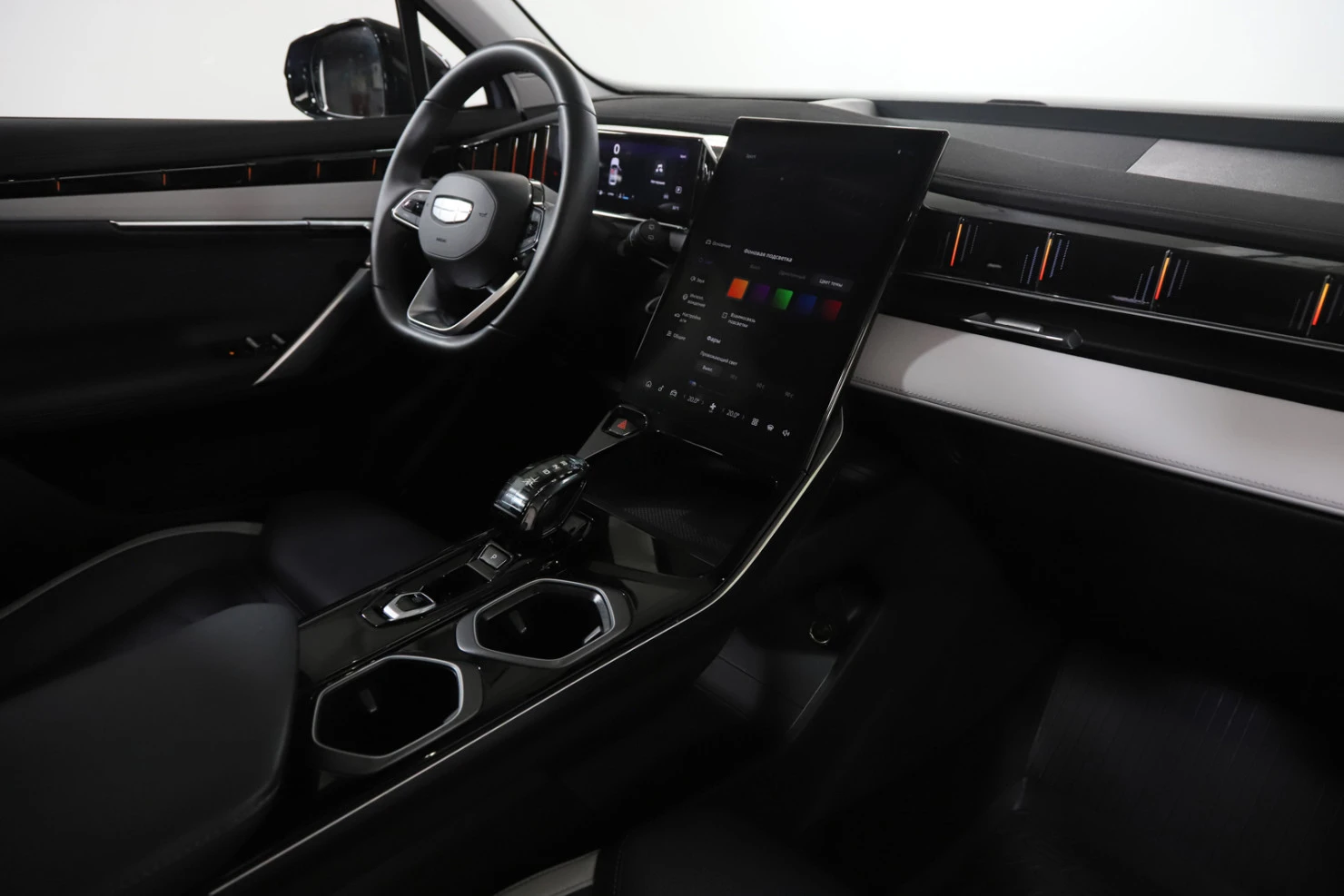 Geely Atlas, 2024