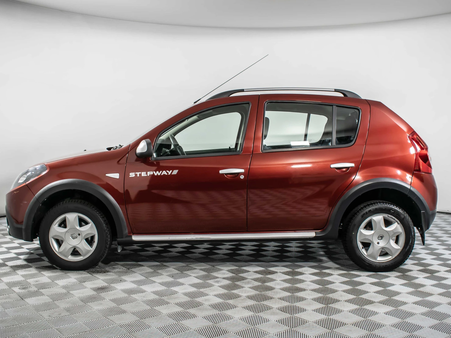 Renault Sandero, 2013