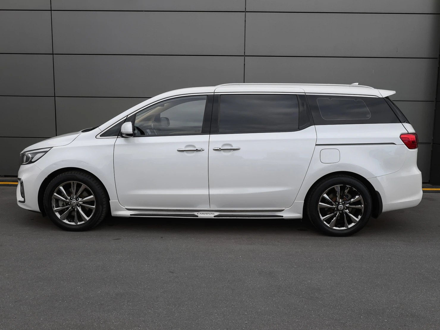 Kia Carnival, 2019