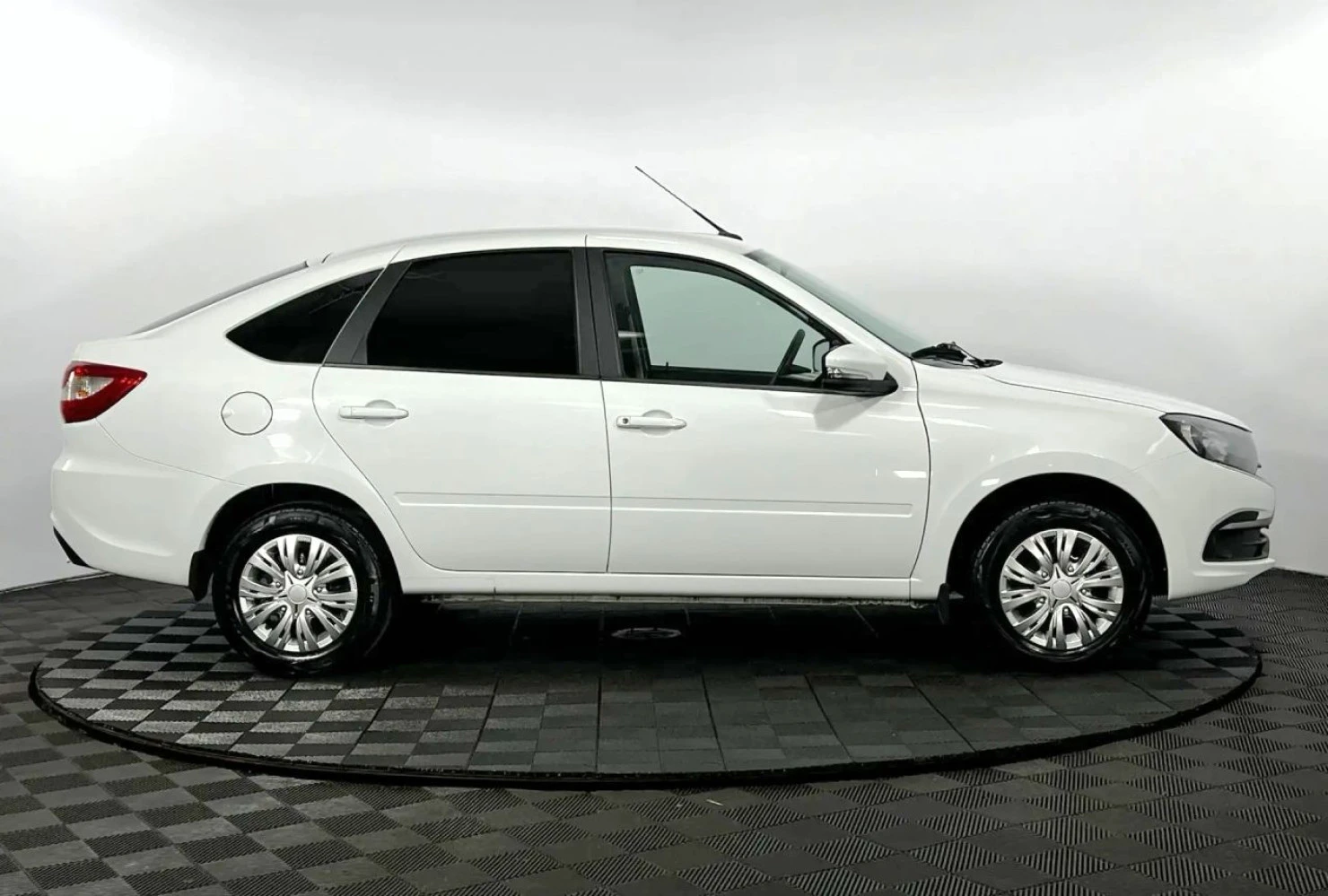 LADA (ВАЗ) Granta, 2023