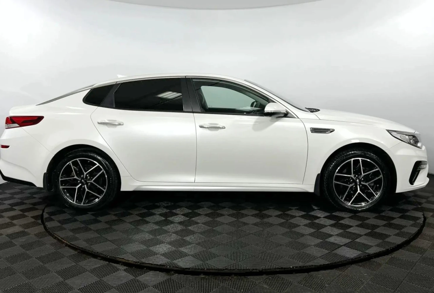 Kia Optima, 2019