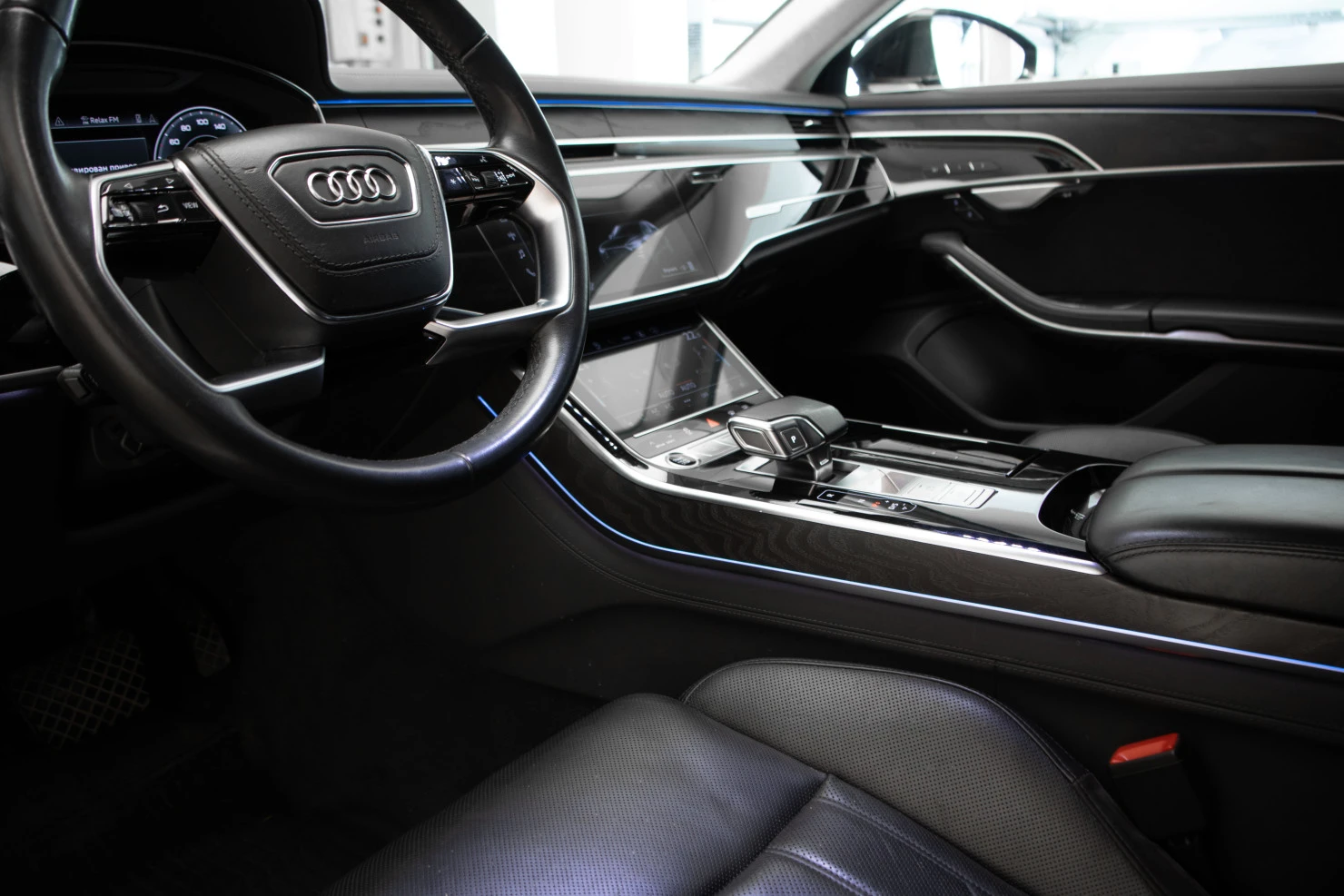 Audi A8, 2022