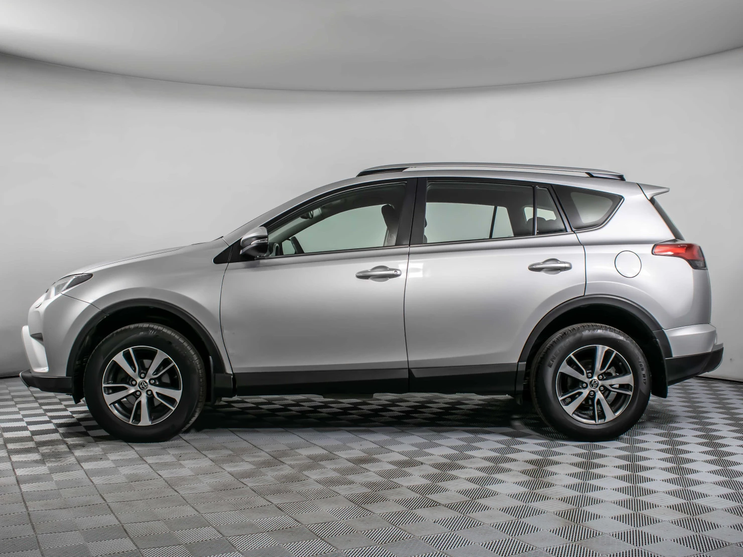 Toyota RAV4, 2017