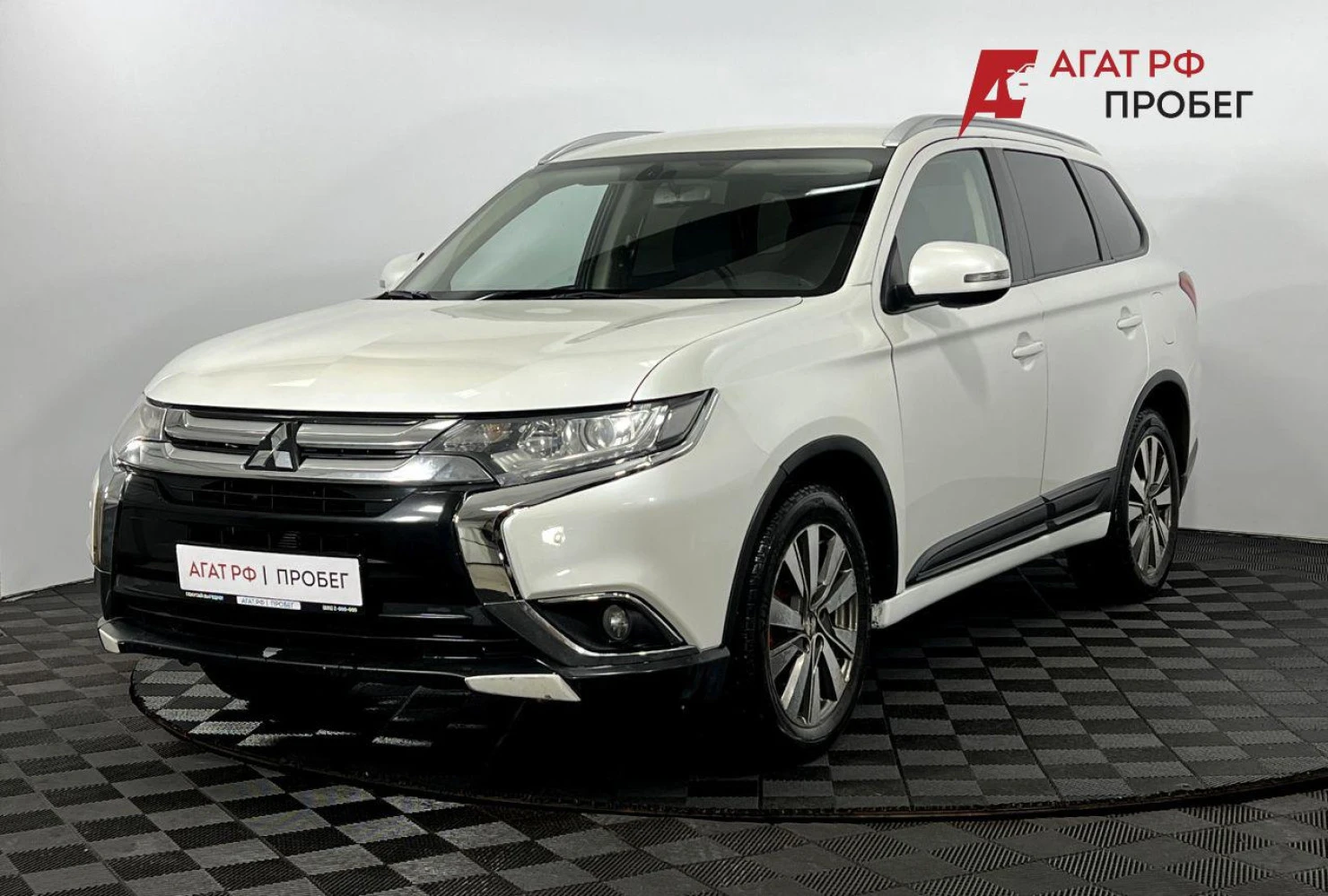 Mitsubishi OUTLANDER, 2015