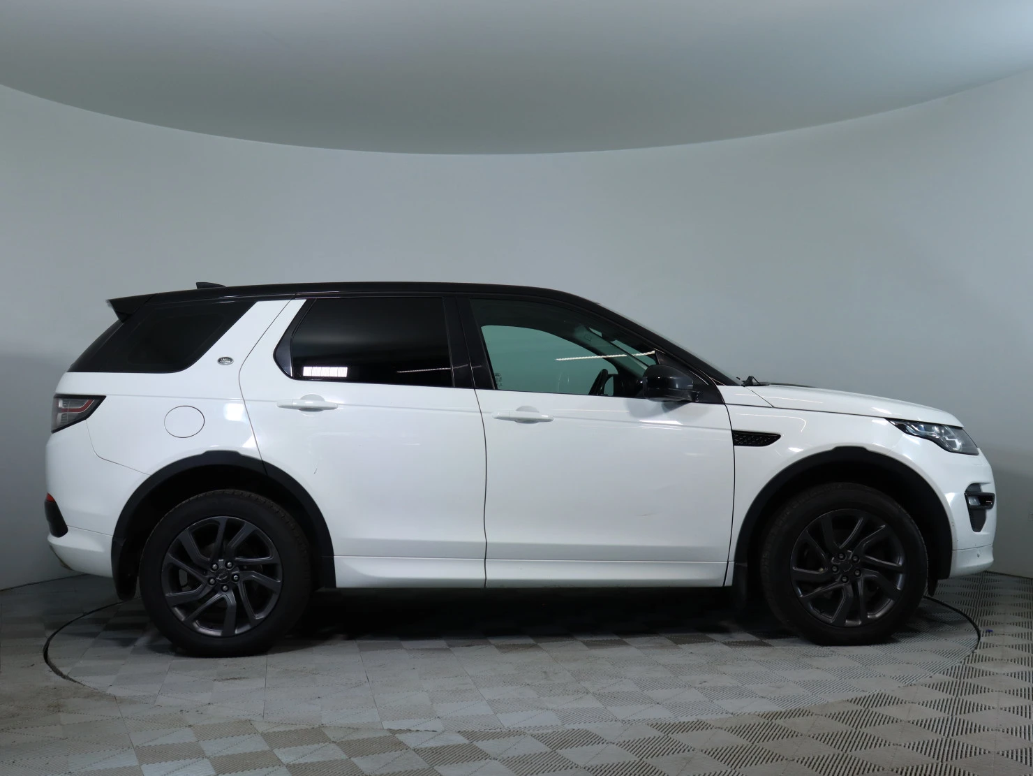 Land Rover Discovery Sport, 2017