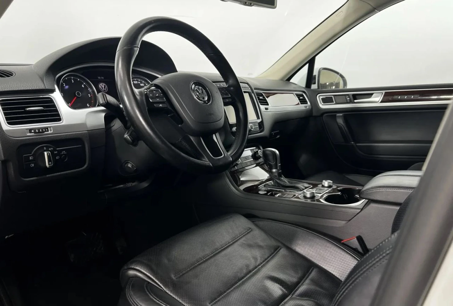 Volkswagen Touareg, 2015