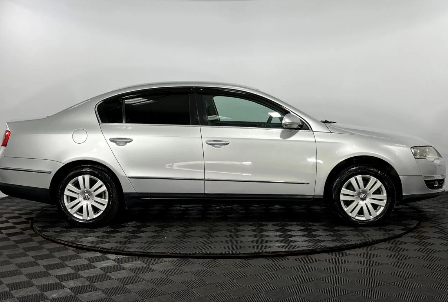 Volkswagen Passat, 2008
