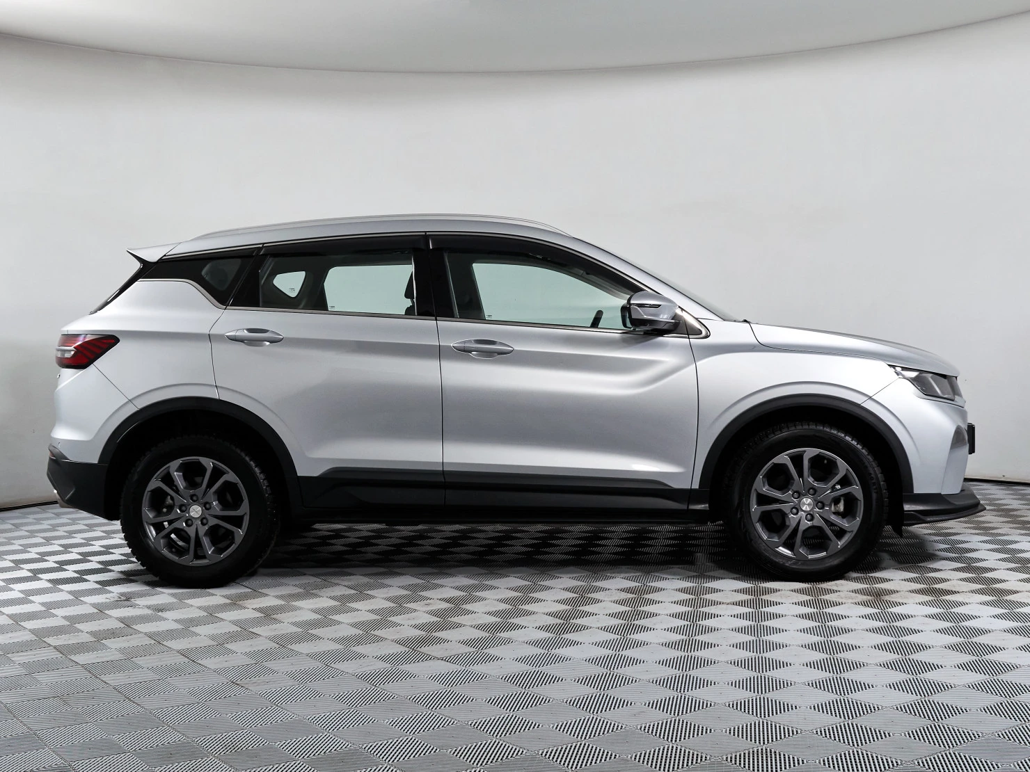 Geely Coolray, 2022