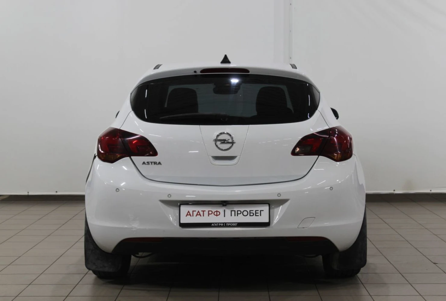 Opel Astra, 2010