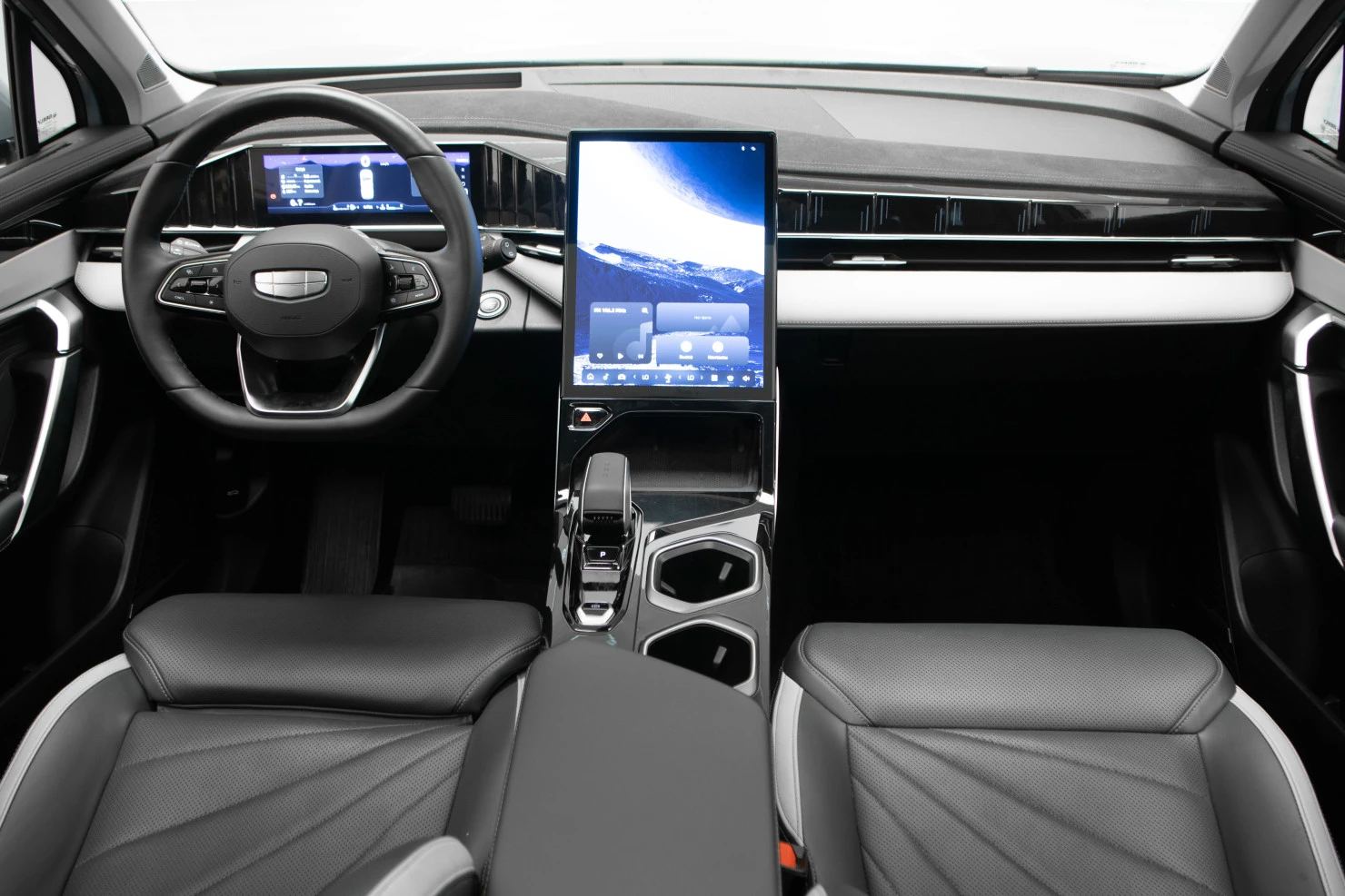 Geely Atlas, 2024