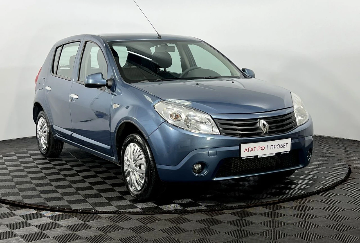 Renault Sandero, 2013