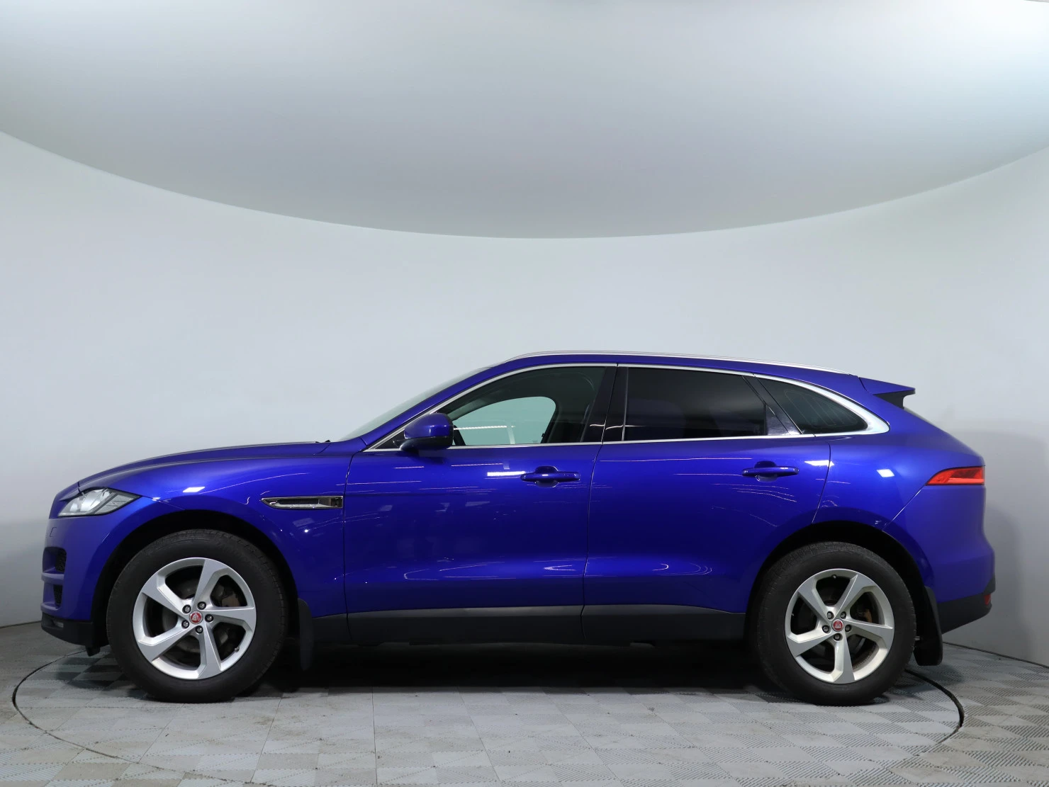 Jaguar F-PACE, 2018