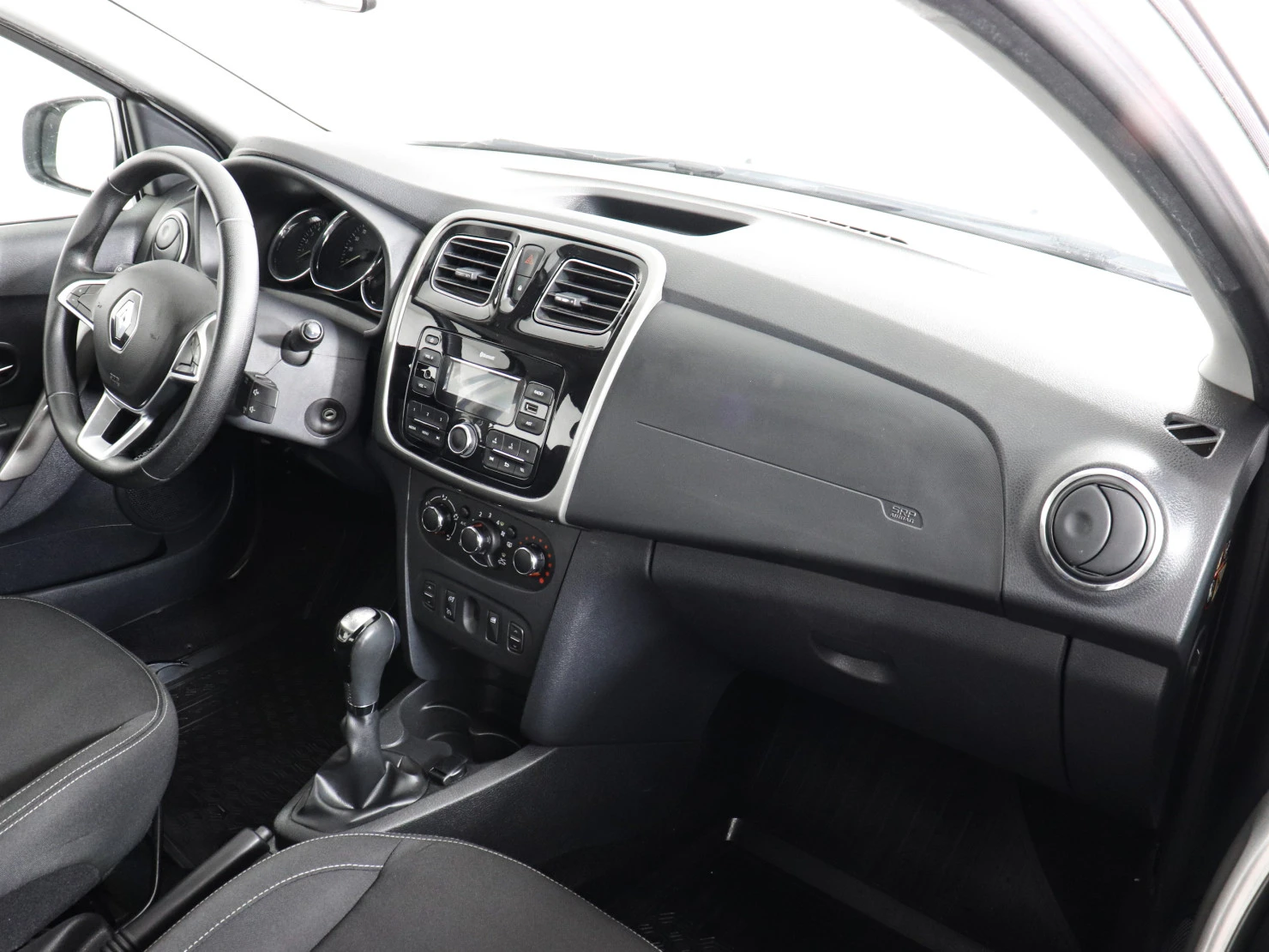 Renault Logan, 2019