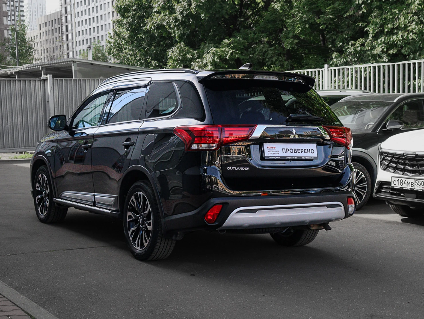 Mitsubishi OUTLANDER, 2021