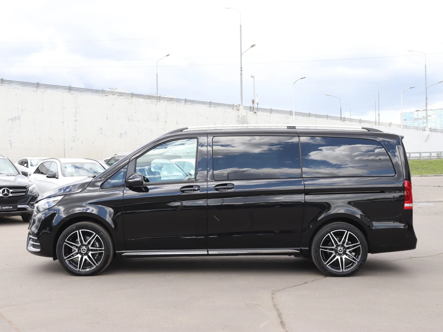 Mercedes-Benz V-Класс, 2023