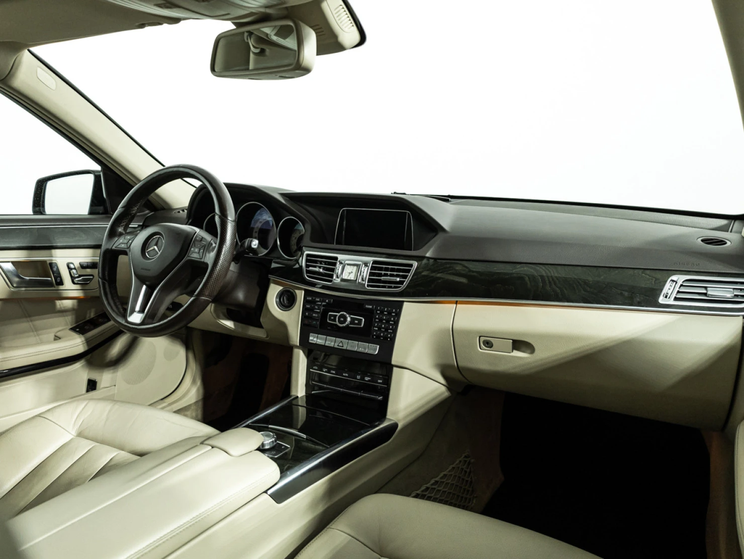 Mercedes-Benz E-Класс, 2013