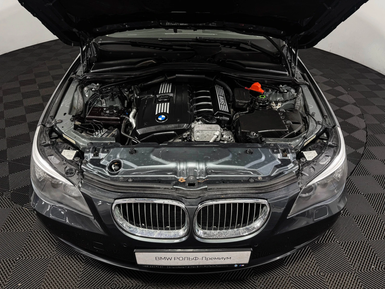 BMW 5 серии, 2009
